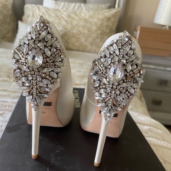 Badgley Mischka Kiara Embellished Peep-toe Pump - Picture 2 of 8